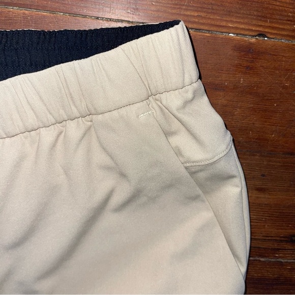 Lululemon Athletica Tan pants with Relaxed Fit XL - Picture 7 of 7